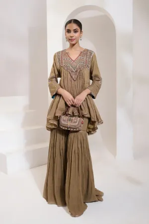 Aafra Short Choga SetAntique Gold