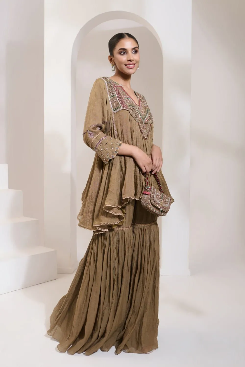 Aafra Short Choga SetAntique Gold